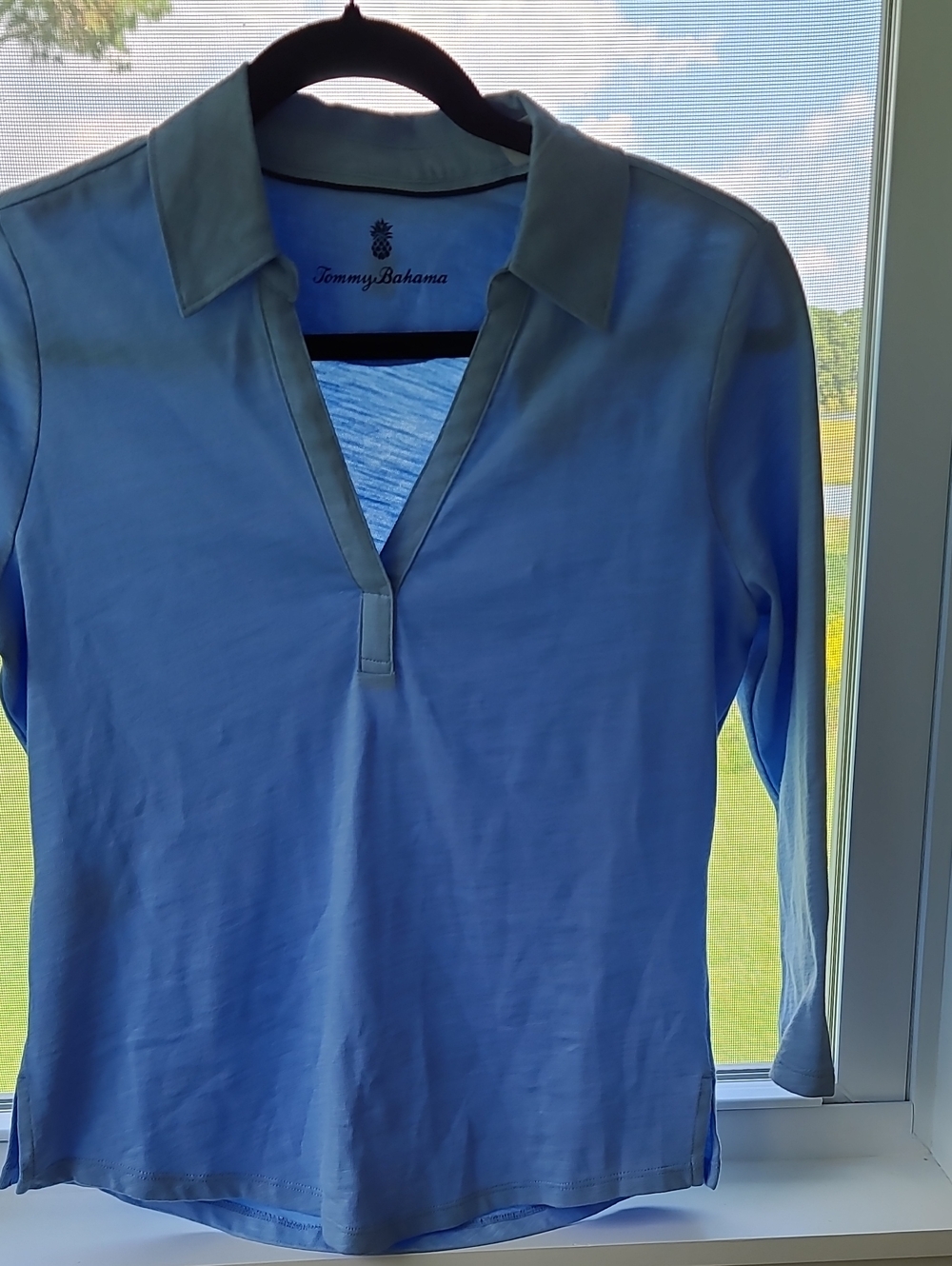 Tommy Bahama Ashby Isles Jersey Johnny Collar Lt. Sky. 3/4 Sleeve. XS